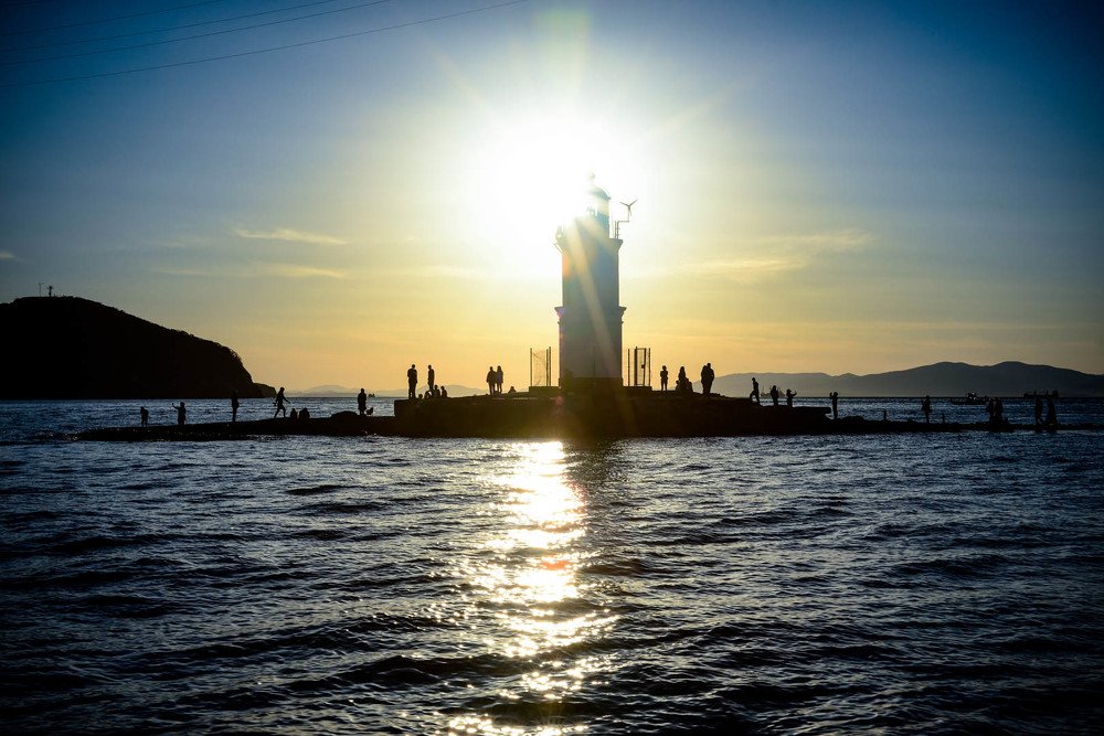 Маяк на закате