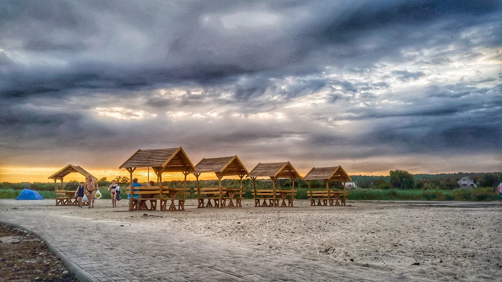 Закат на пляже