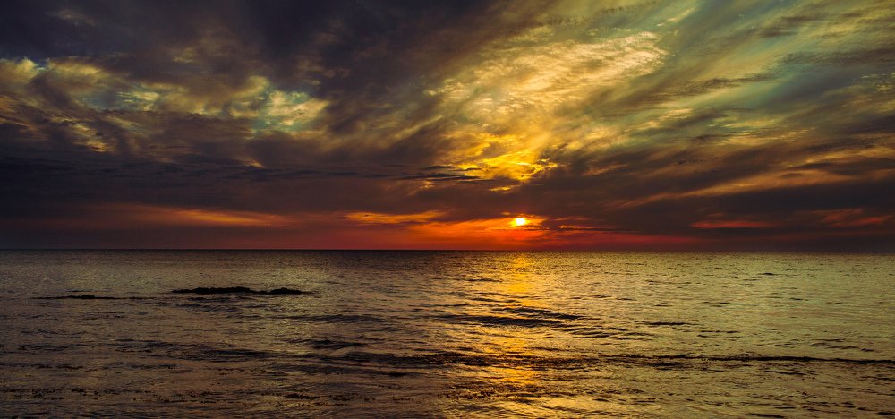 Закат на скале Киселева. Рыбалка у "Черных камней"