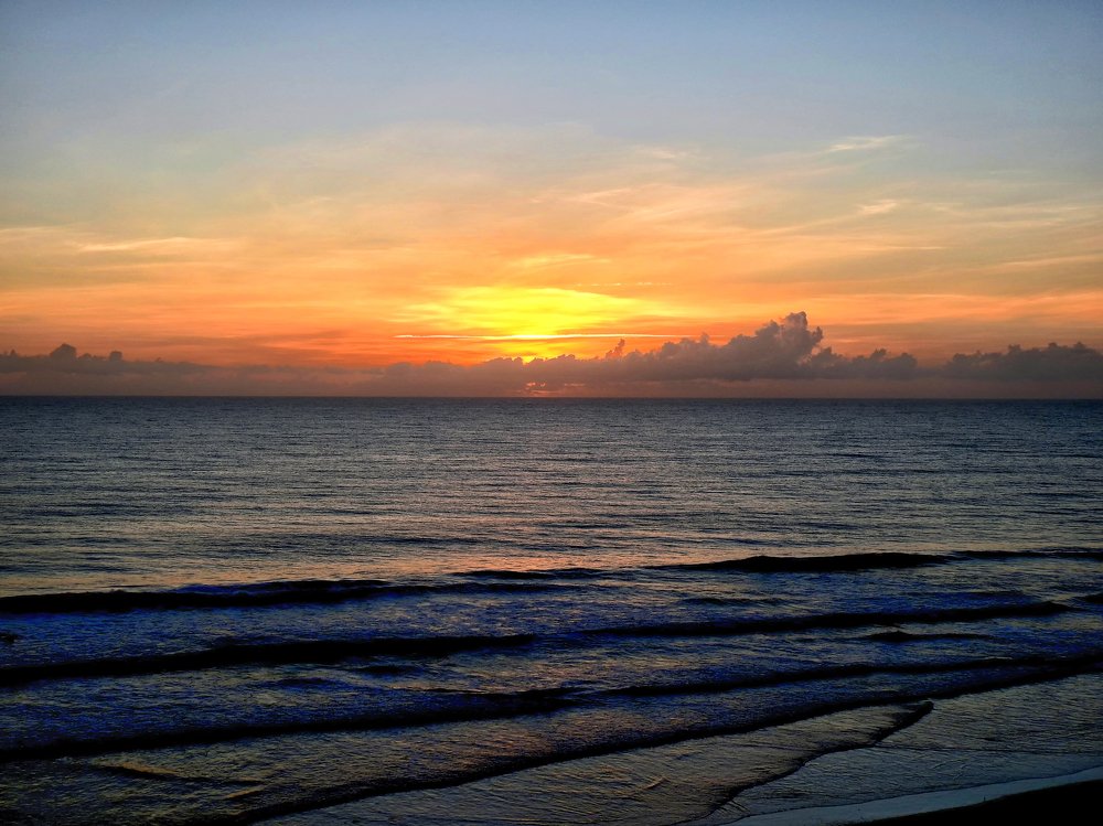 ORMOND BEACH  AMANECER - ROMPIENDO EL HORIZONTE1