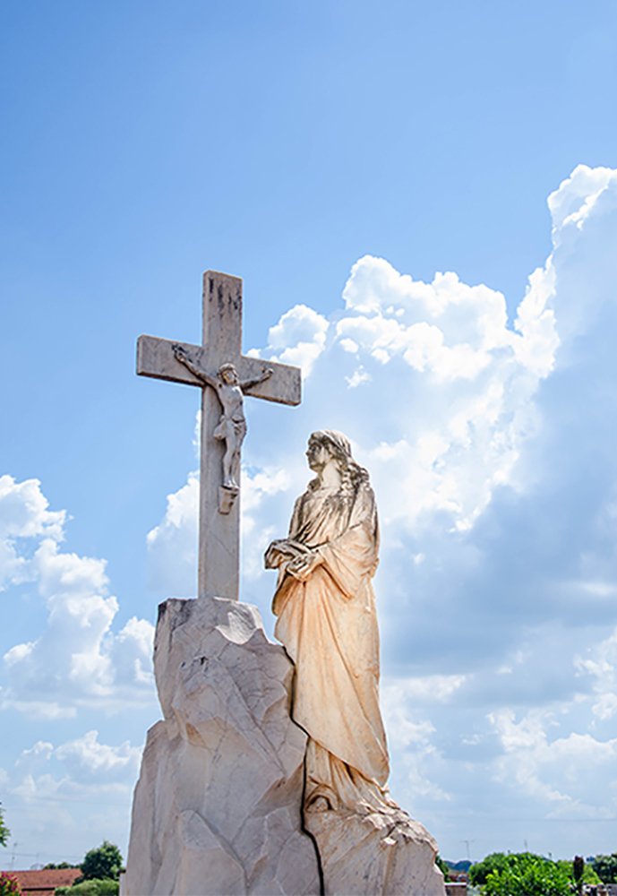 MARIA CHORA JESUS NA CRUZ