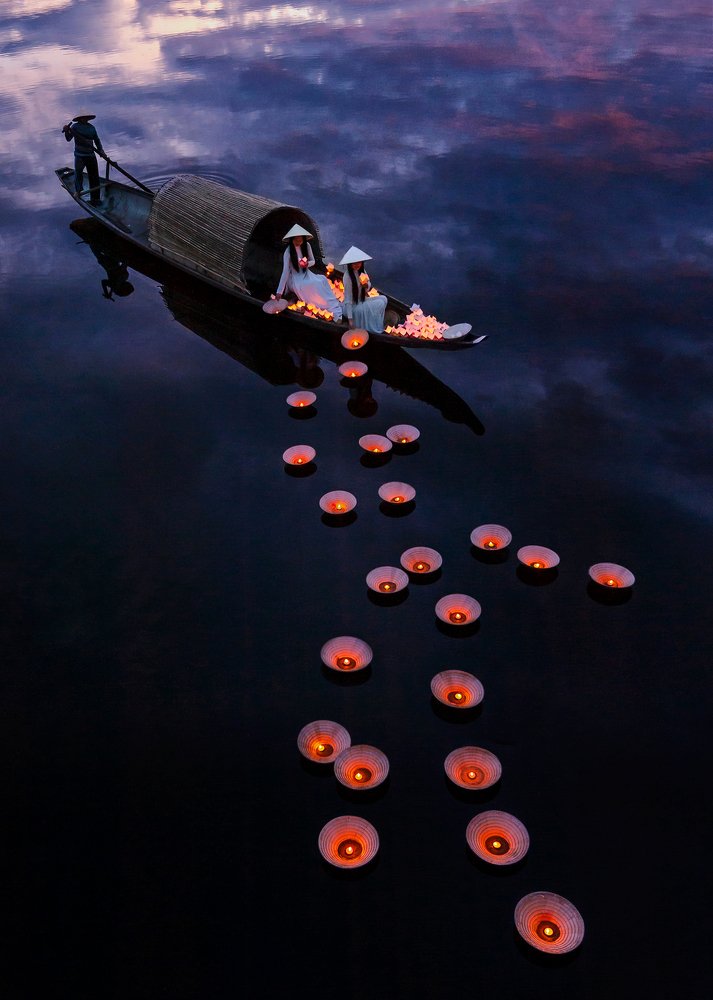 Drop the flower lantern