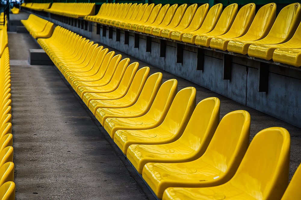 желтые диагонали