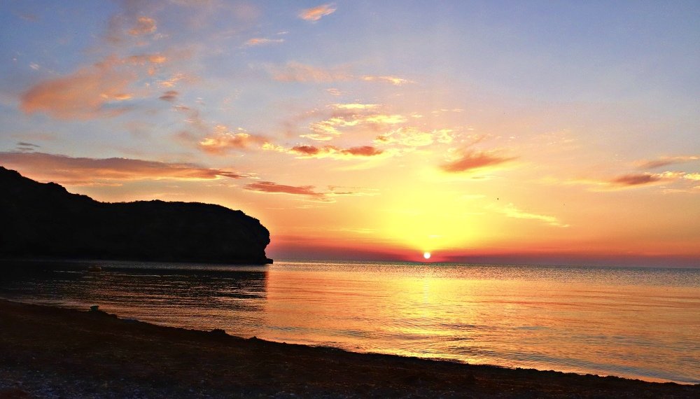 Закат бухта Космонавтов. Крым