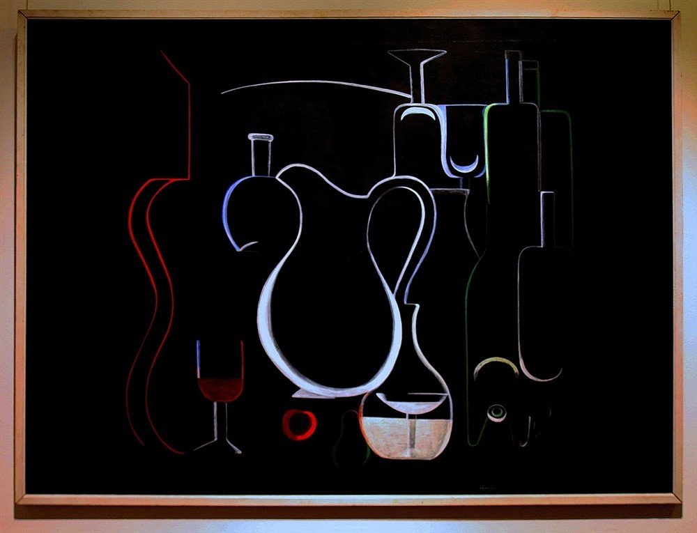 Графика на черном фоне.