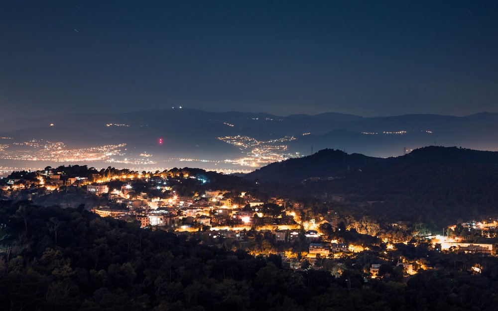 Ночная Барселона