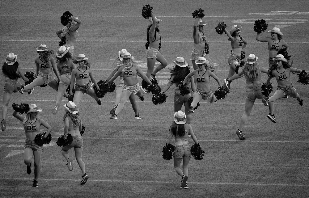 Peak dance performance