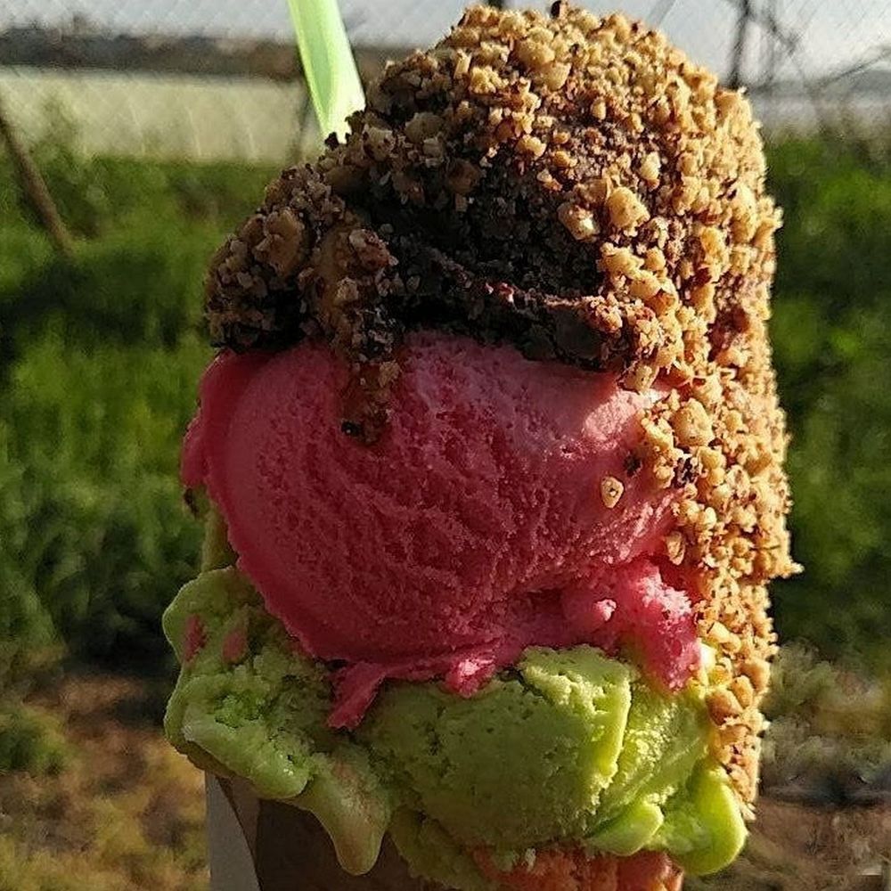 UNE GLACE DE PRINTEMPS AUX COULEURS DE L'ÉTÉ