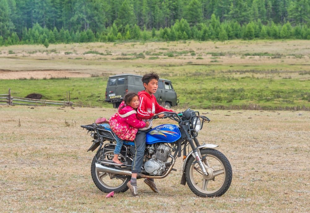 Дети Монголии.