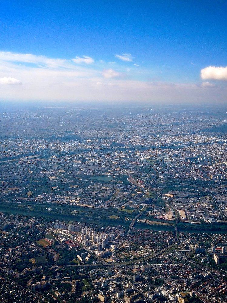 Над Парижем