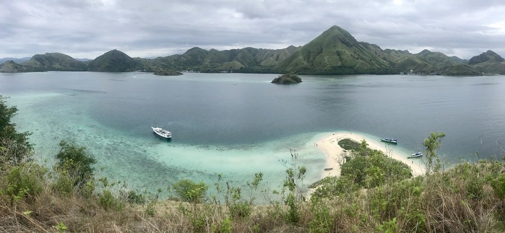 Beautiful boats at a beautiful ocean