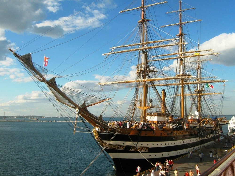 Парусник "Америго Веспуччи"