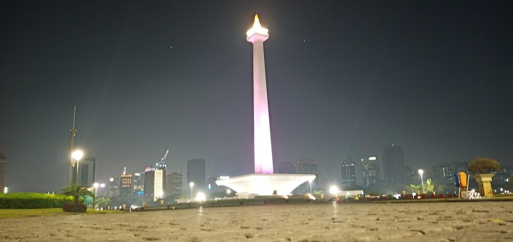 Monas