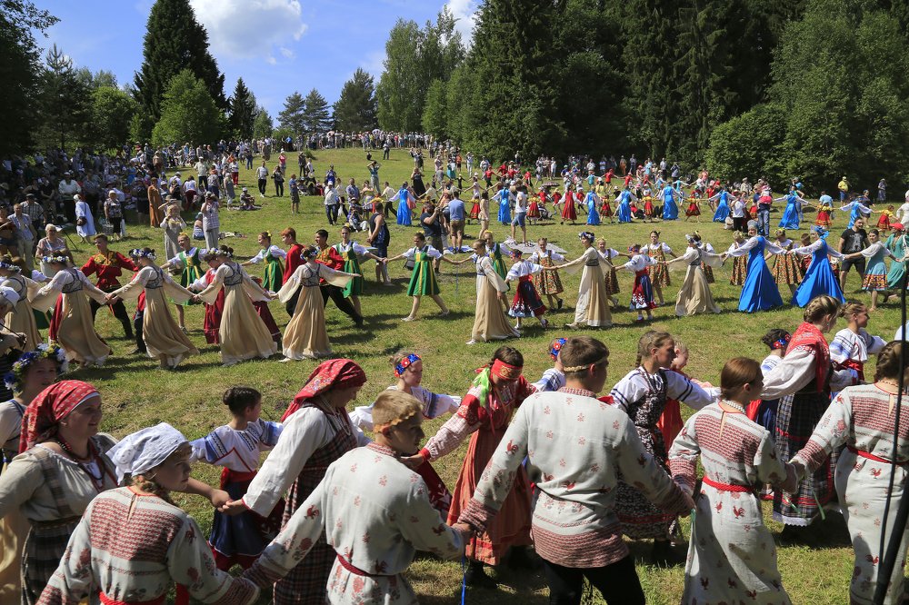 "Троица пришла - отворяй ворота"