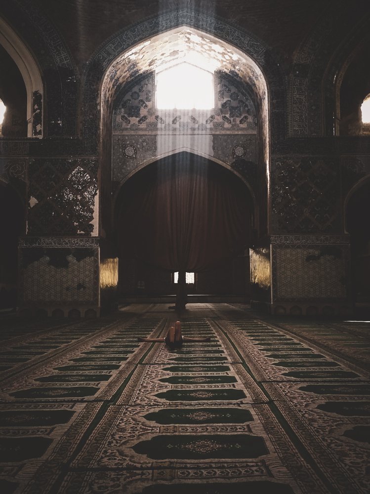 Kabood mosque