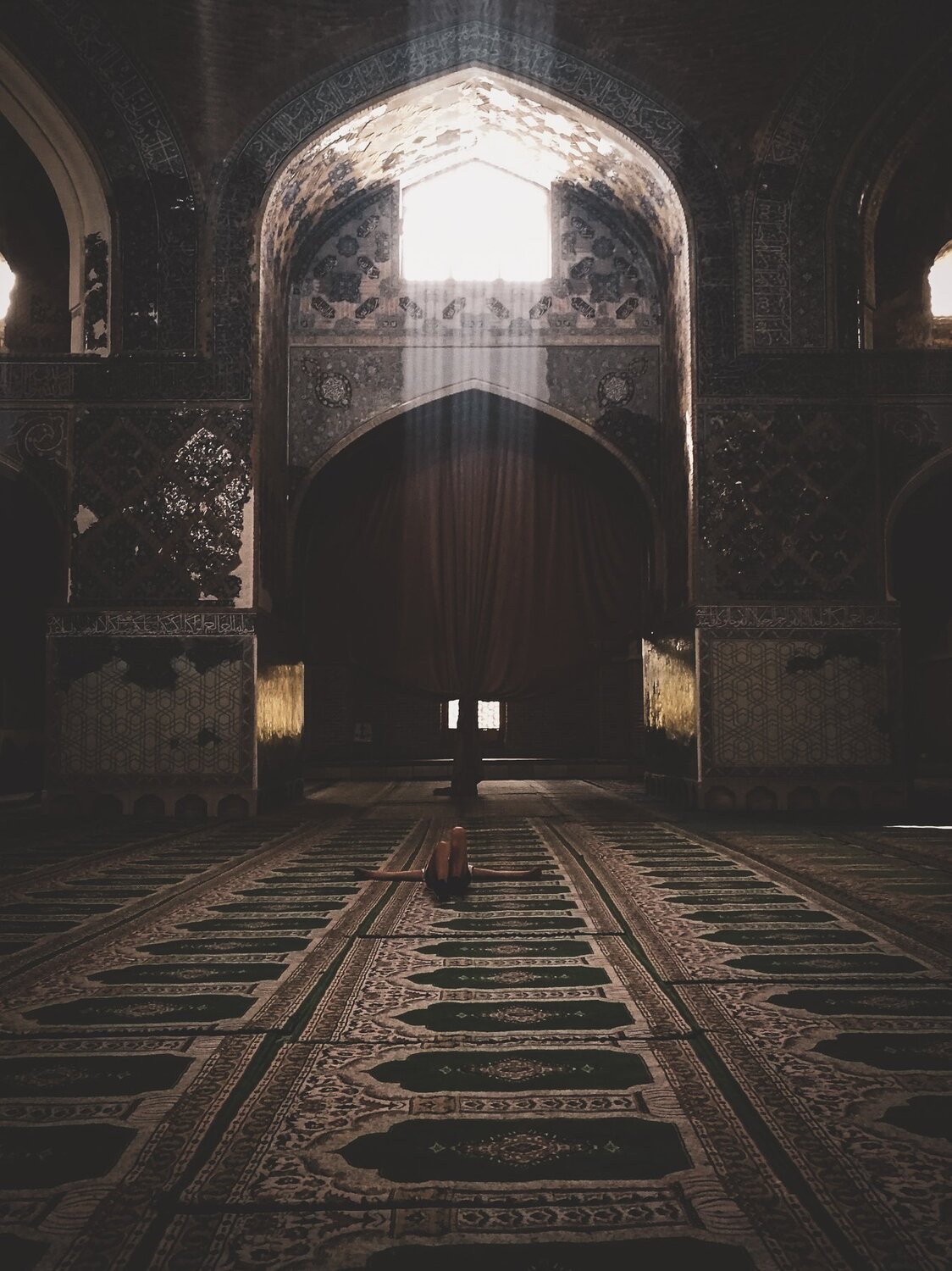 Kabood mosque