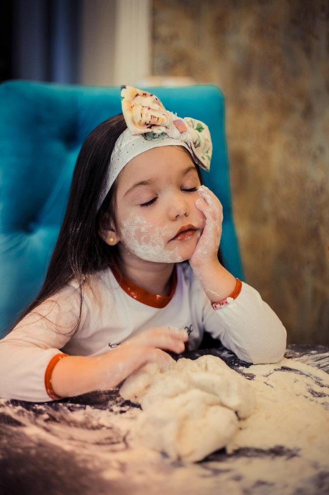 Мы устали лепить пирожки