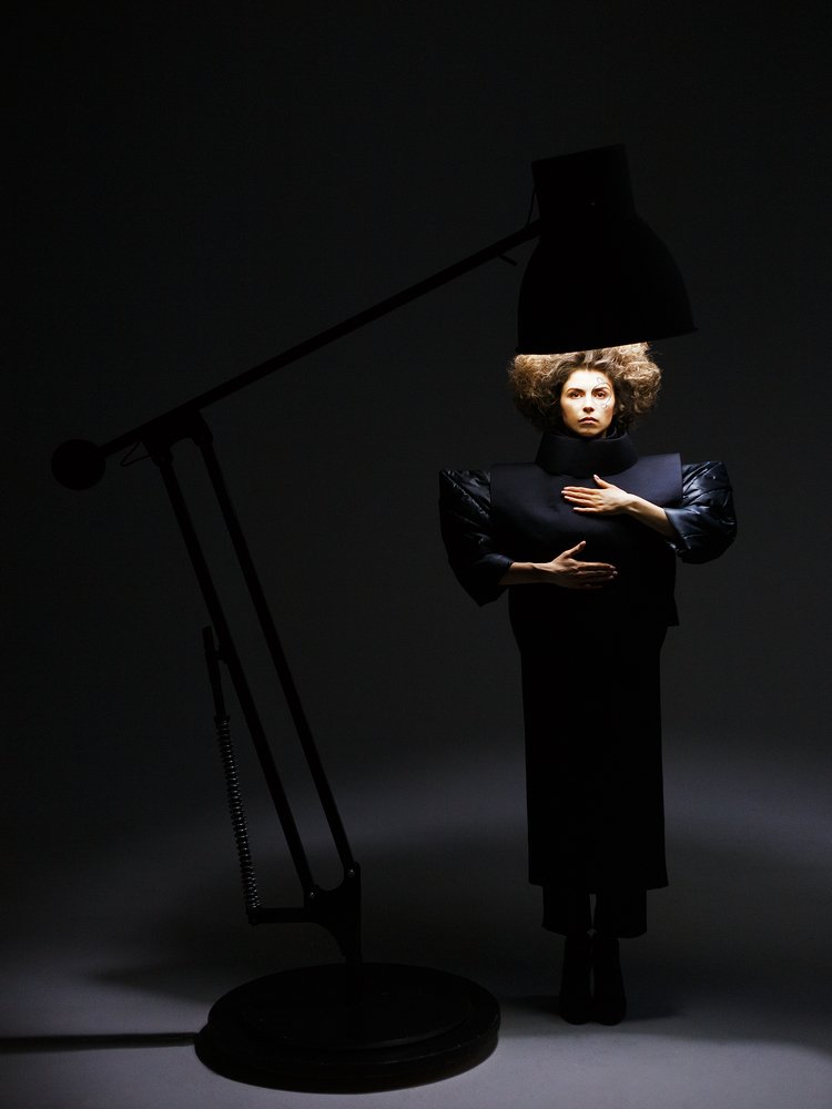 Космическая девушка