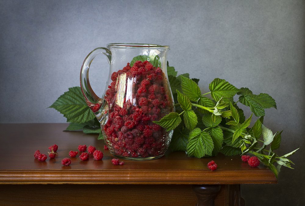 "Кувшин с малиной"