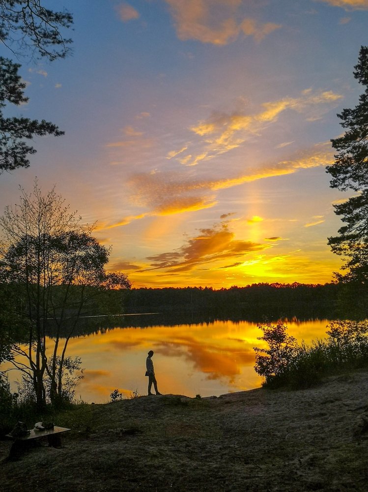 Закат на озере...