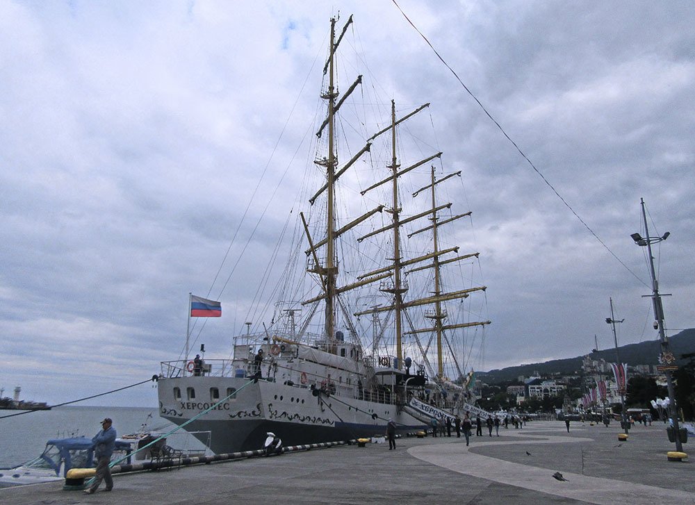 Парусное судно «Херсонес»