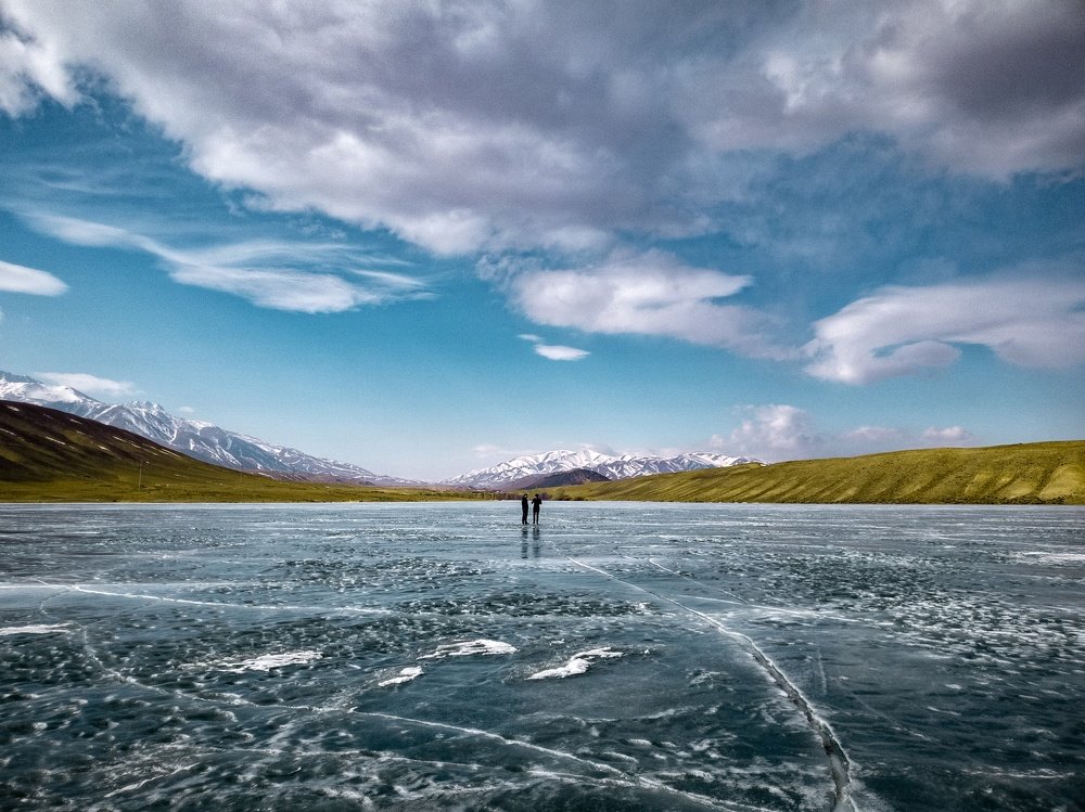 Mountain winter lake