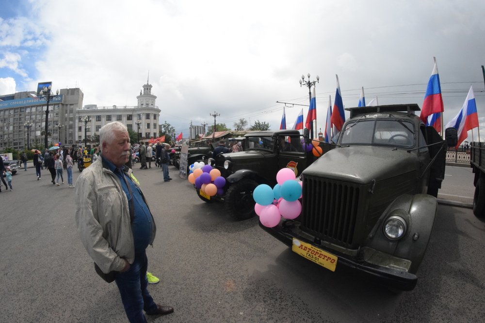 люди и автомобили