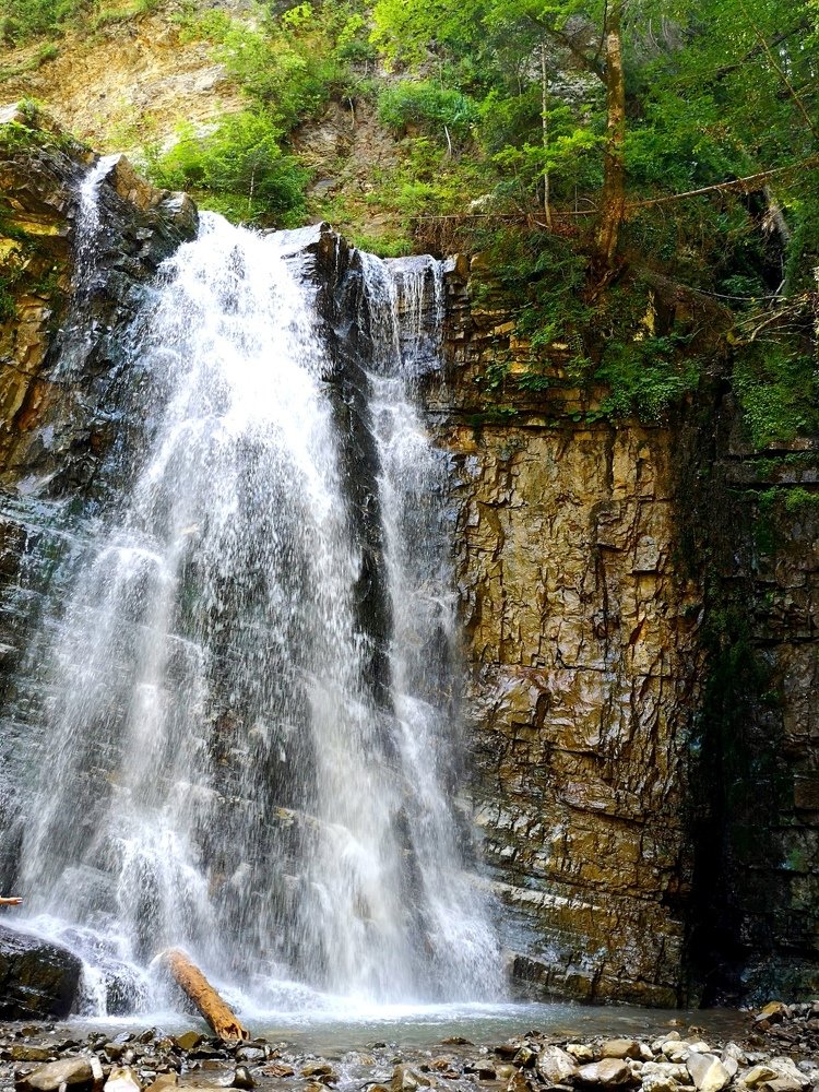 Манявский водопад