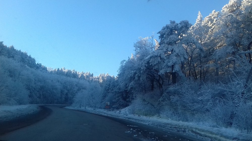 Winter road