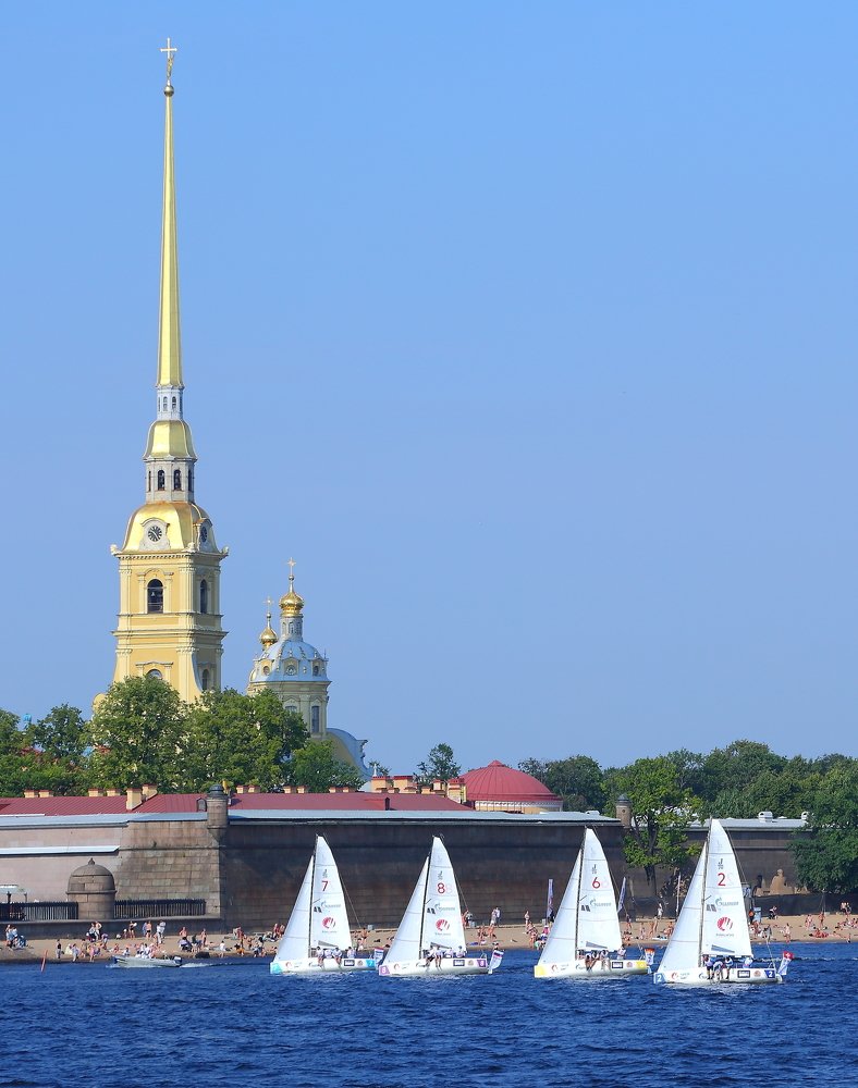 У Петропавловки