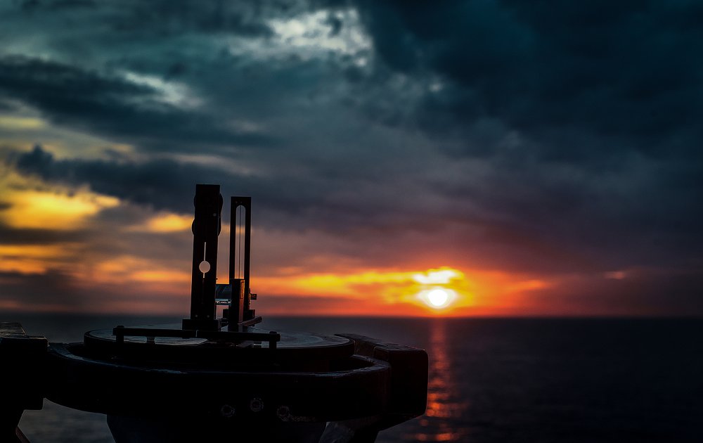 Пеленг на солнце