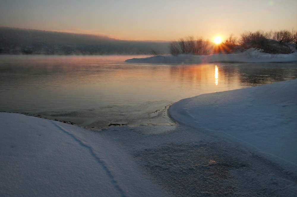 Рассвет на Ангаре