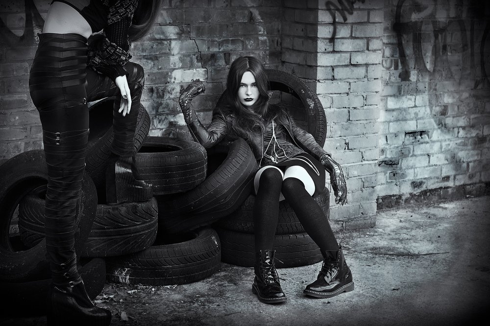 Moonlight of the Fractured Minds