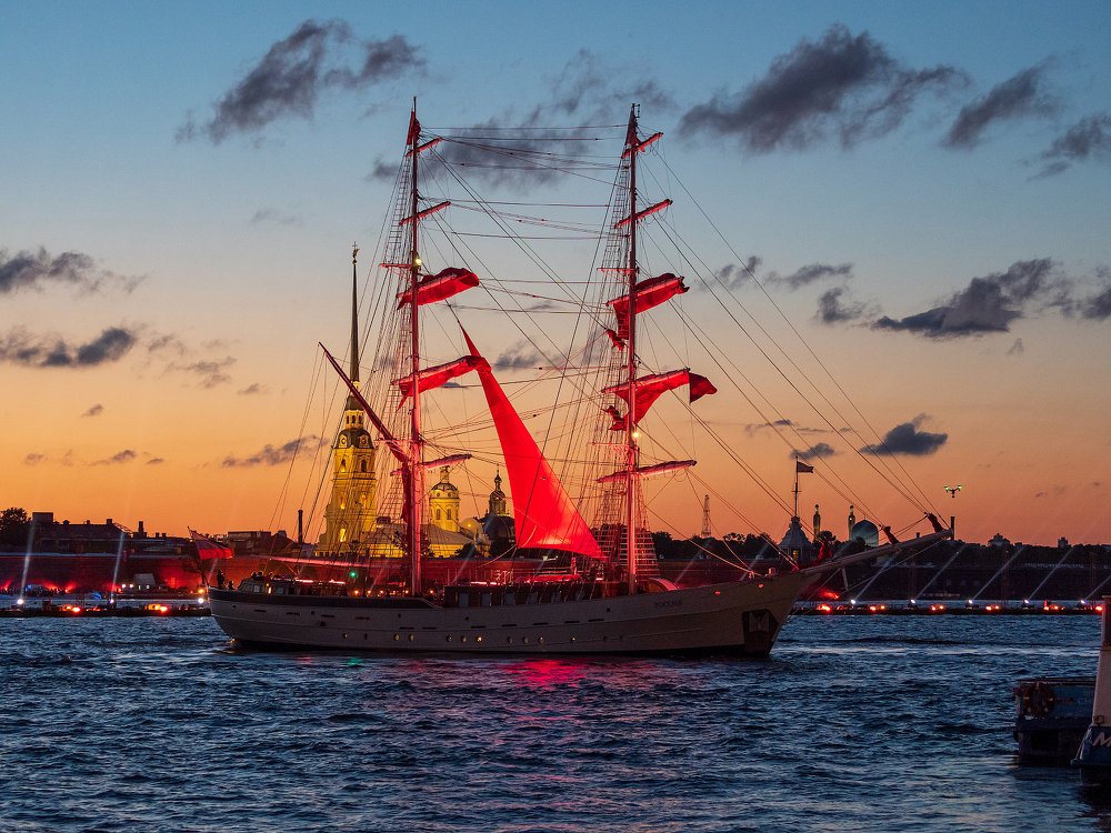 Алые паруса, бриг Россия