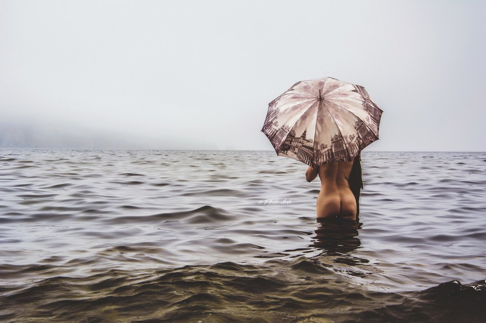 Photograph by ANTON KHOMENKO https://www.patreon.com/ant_vipp