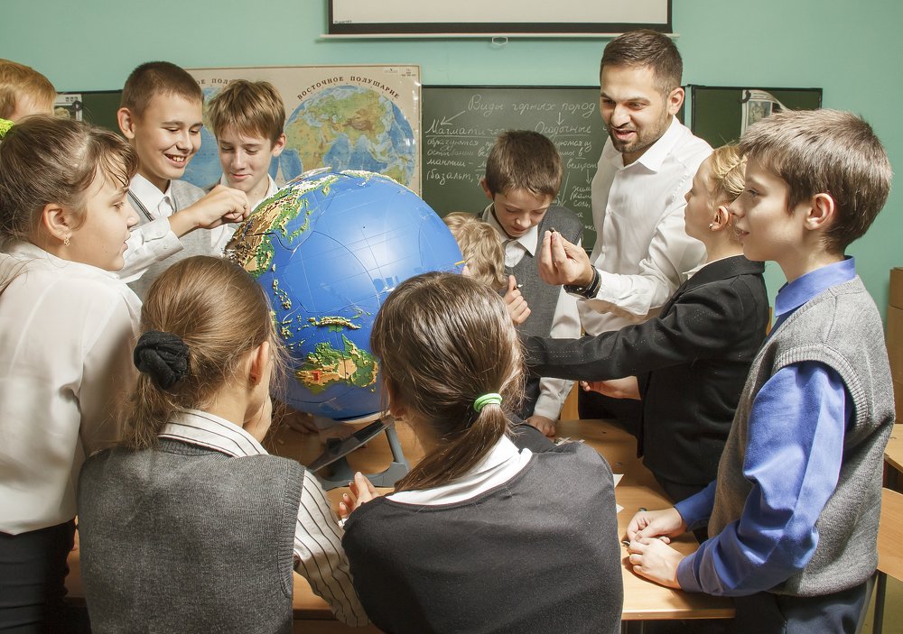 Учитель географии