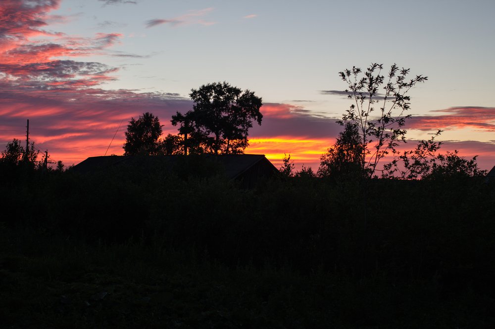 Летний закат солнца.