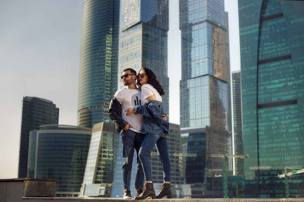 пара у Сити