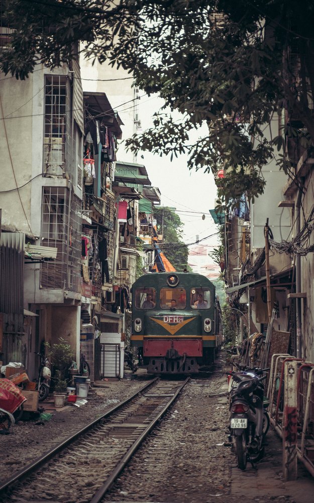 Hanoi train
