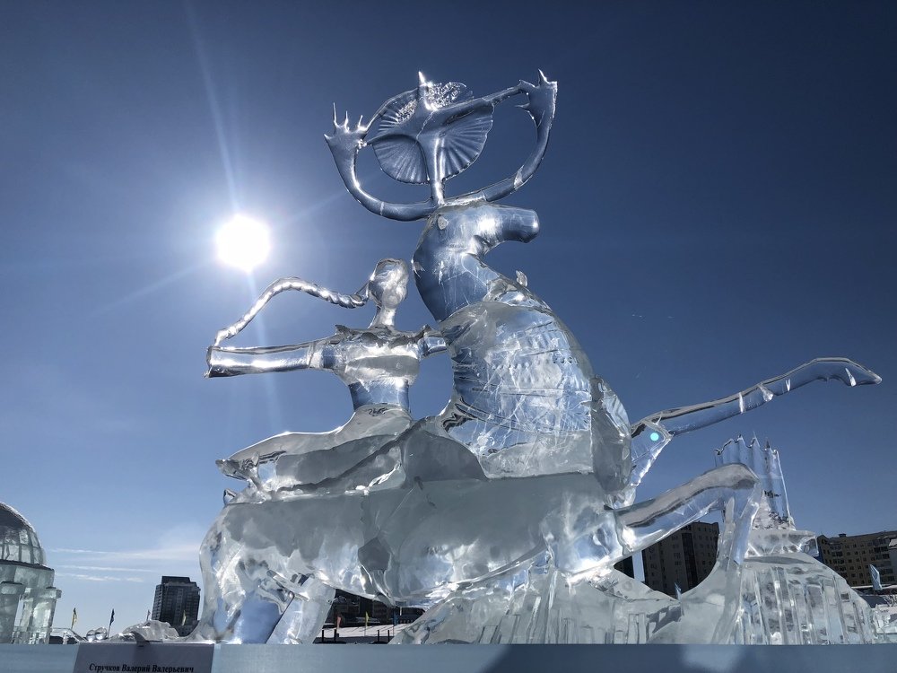 Якутия,ледовая скульптура