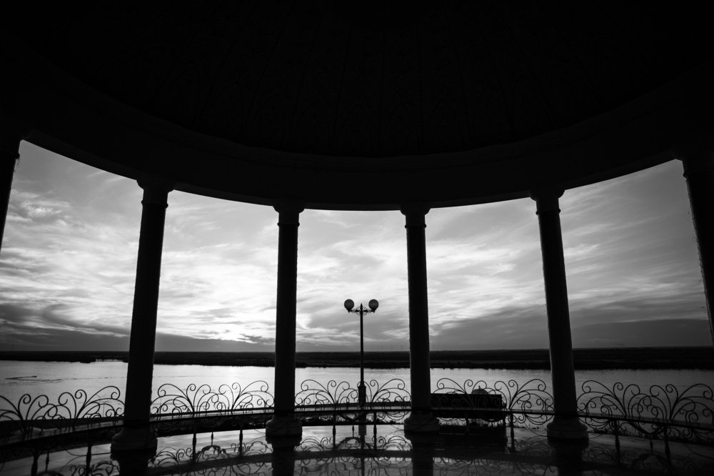 Курс на запад