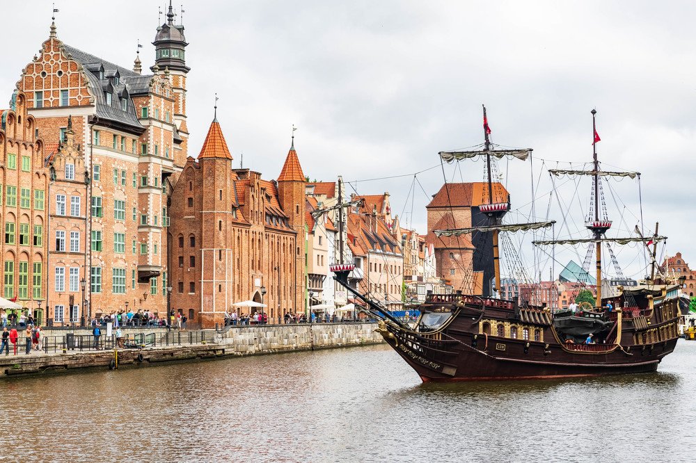 Poland, Gdansk, Motlava River Embankment