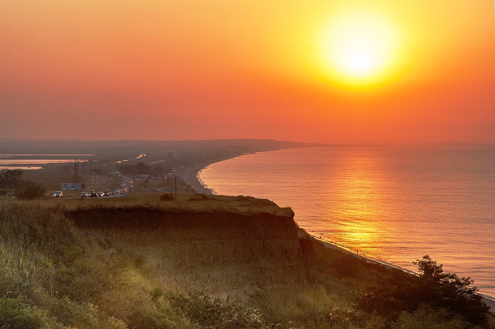 Закат в Голубицкой.