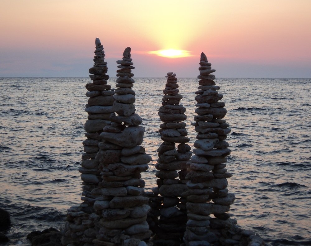 Уходит день