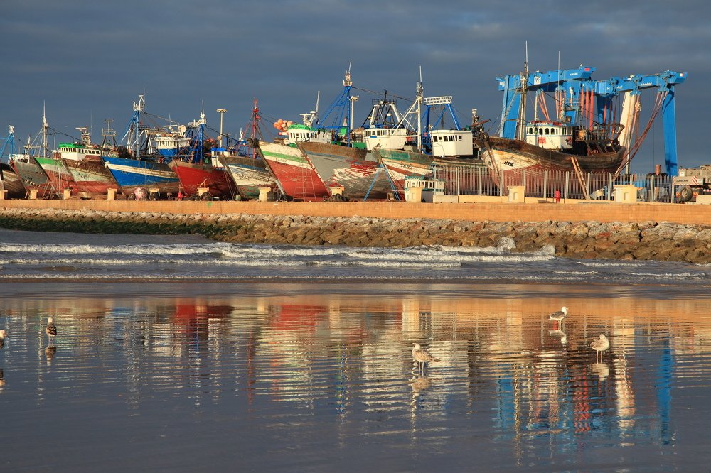 Восход в порту.