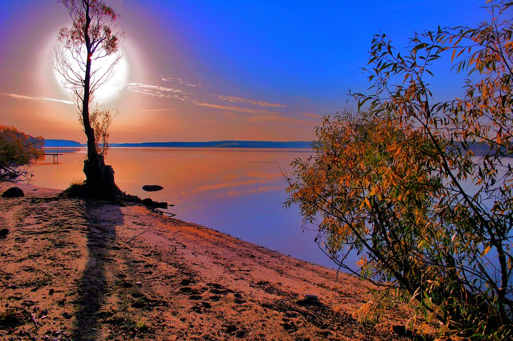 ЗАКАТ НА ВОЛГЕ
