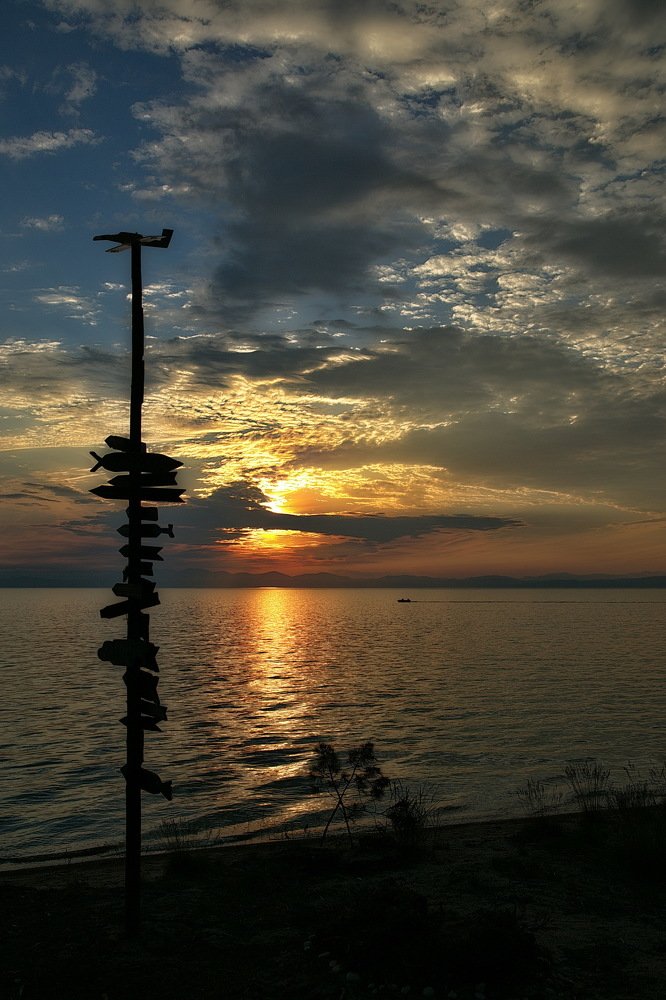 Закат на Байкале. Мыс ХАКУСЫ