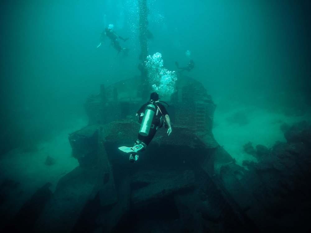 exploring the Aguila Wreck