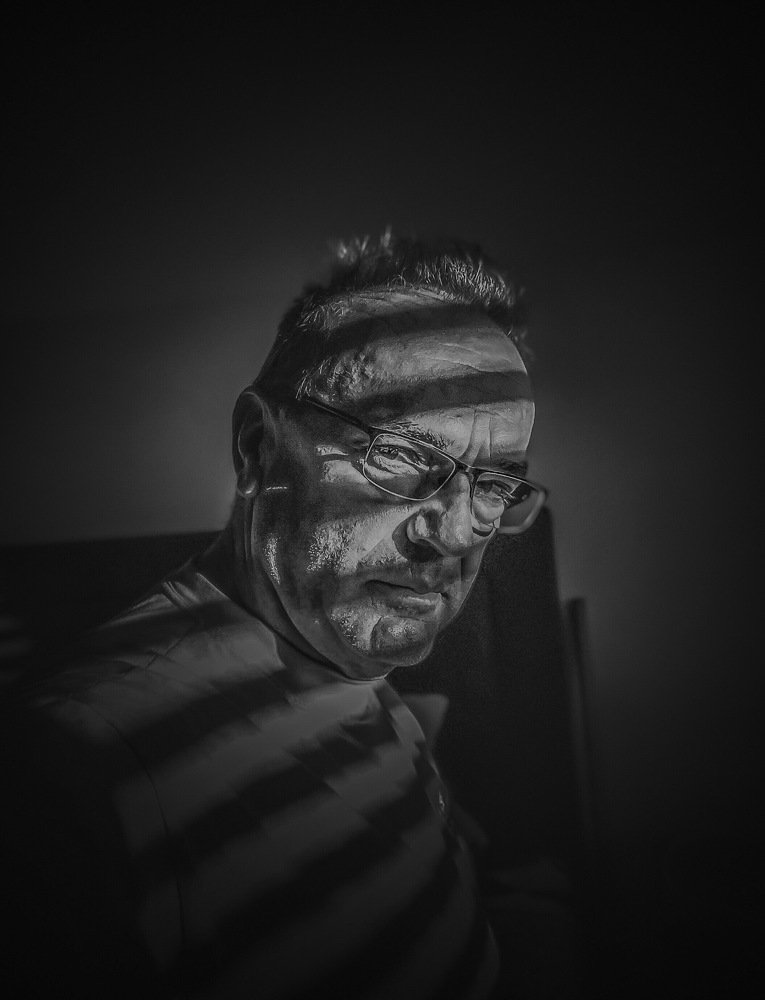 The stripped portrait