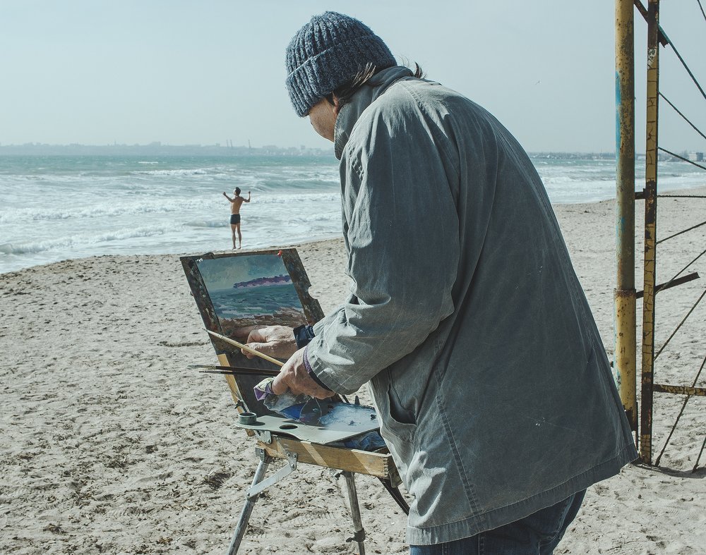 Художник за работой